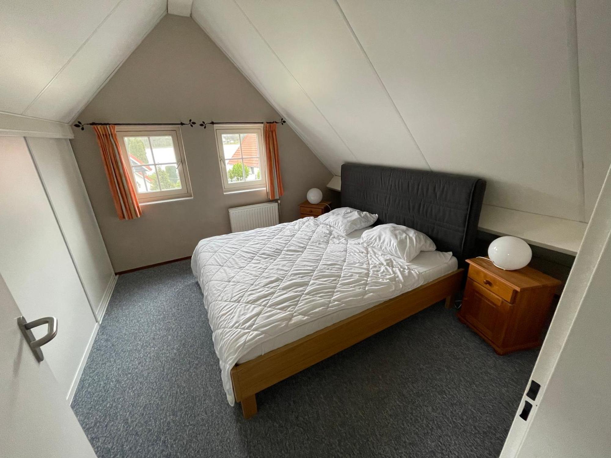Freistehendes Ferienhaus Am See Naehe Roermond Heel エクステリア 写真